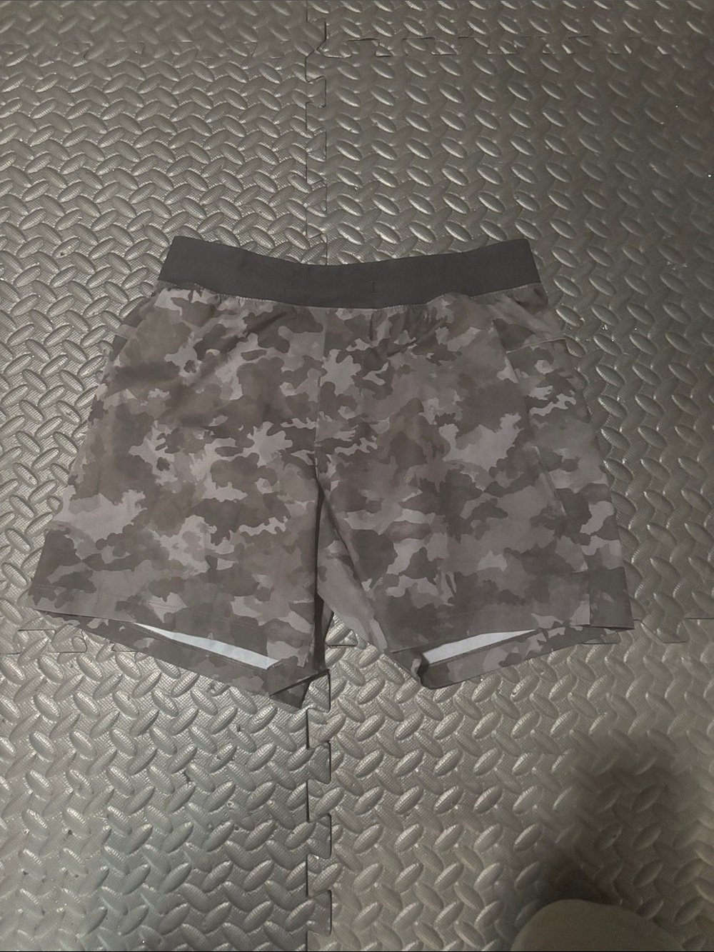 lululemon zeroed in short 5 inch inseam